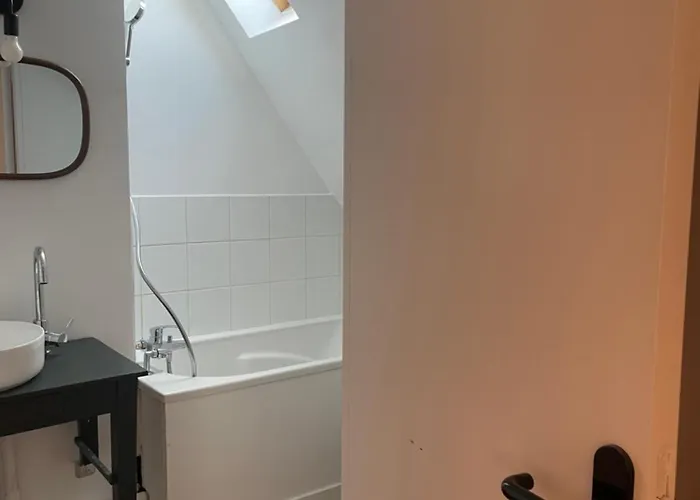 Le 5 + 4 En Somme Lägenhet